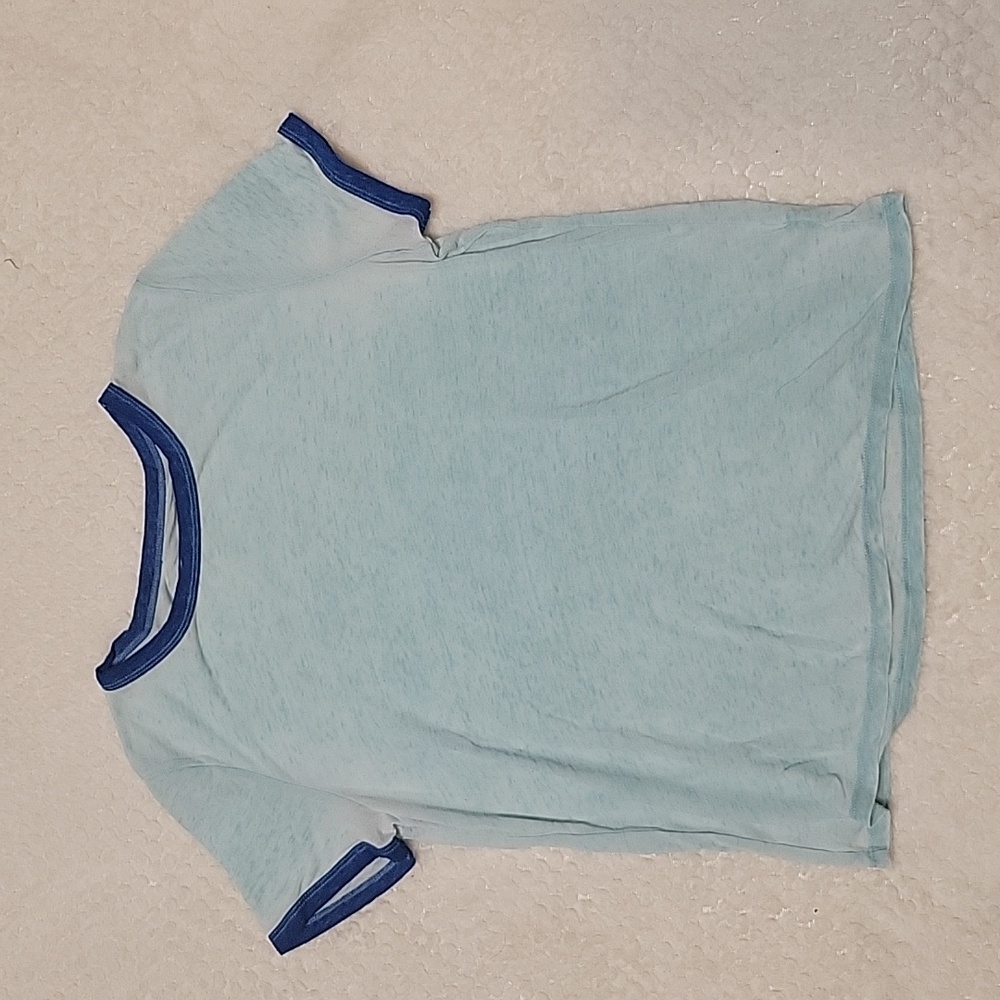 American Eagle Outfitters Tshirt